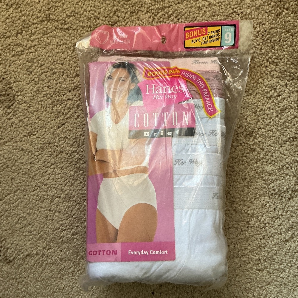 Vintage 2003 Hanes Her Way  Cotton Briefs Panties 7 Pairs  Size 9.
